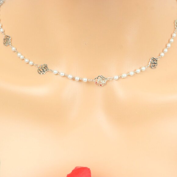 "Minimalist Necklace Chain, Elegant Jewelry for Women & Girls | MLCRC2101 - Picture 8 of 10